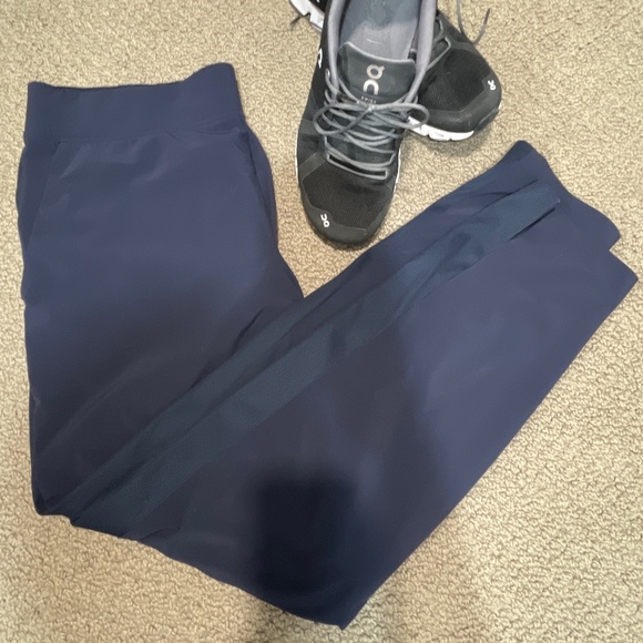 Athleta Brooklyn Ankle Pant Navy Blue Size 10 - Picture 1 of 8